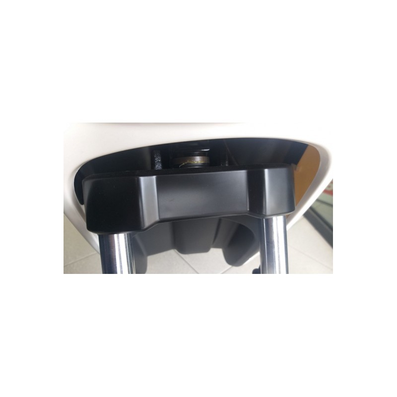 PLASTICA PROTEZIONE FORCELLE SUPERIORE SCOOTER SKY NEXT