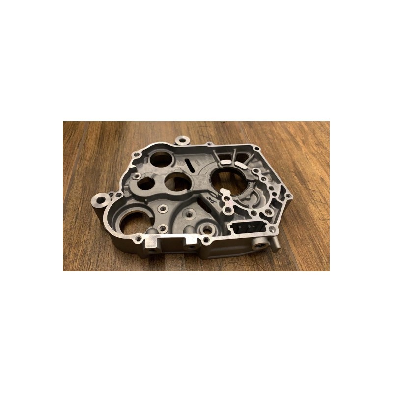 carter centrale destro per motore yx140 pit bike kayo