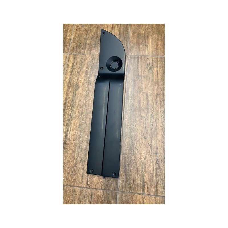 PLASTICA LATERALE PEDALI SINISTRA NERA-SCOOTER ELETTRICO SKY II REVENGE