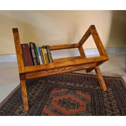 Porta Vinili & Parole – Il Tuo Angolo di Stile in Legno